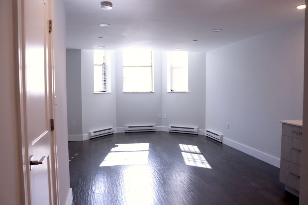 98 Queensberry St, Fenway