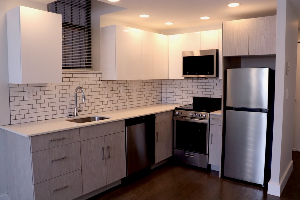 98 Queensberry St, Fenway