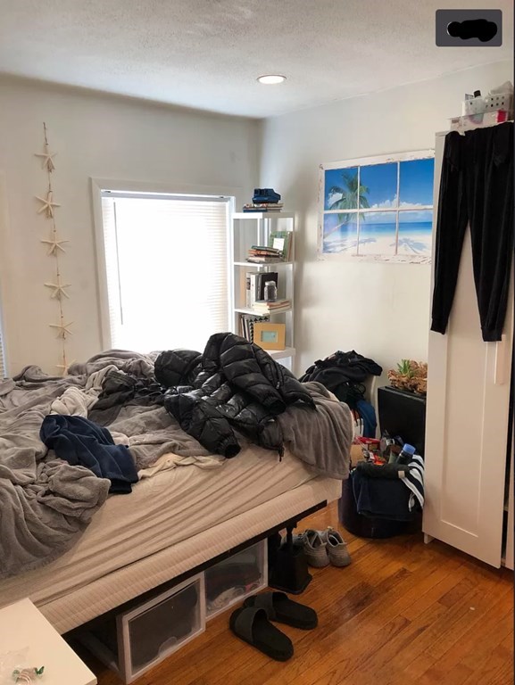 1 split bed, 1 bath apartment for rent at 51 Hemenway St Unit B3, Fenway — photo 4 of 7