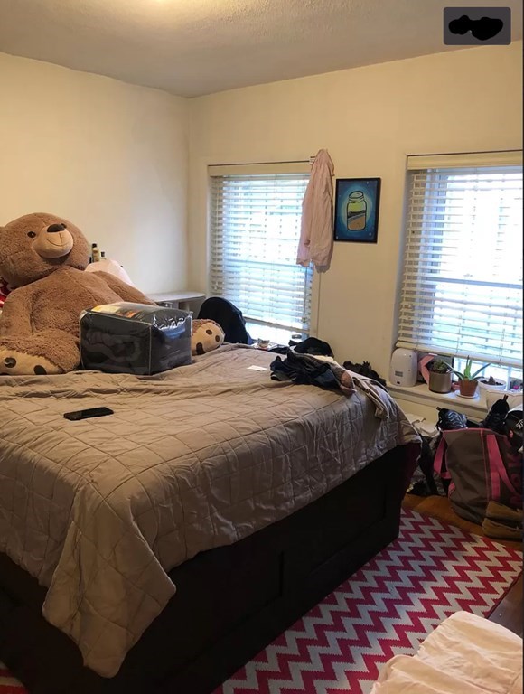 1 split bed, 1 bath apartment for rent at 51 Hemenway St Unit B3, Fenway — photo 5 of 7