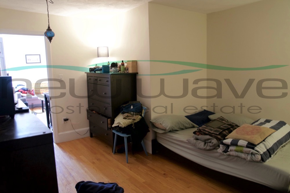 39 Charles St, Beacon Hill