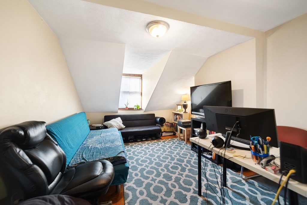 2 bed, 1 bath apartment for rent at 248 Shawmut Ave Unit 4, South End