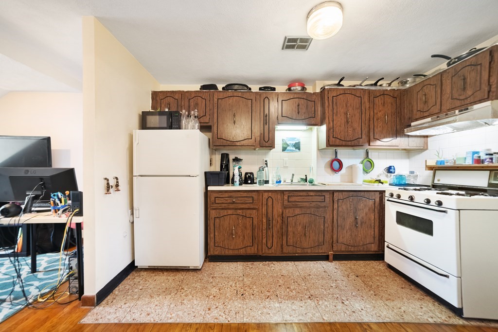 2 bed, 1 bath apartment for rent at 248 Shawmut Ave Unit 4, South End — photo 6 of 9