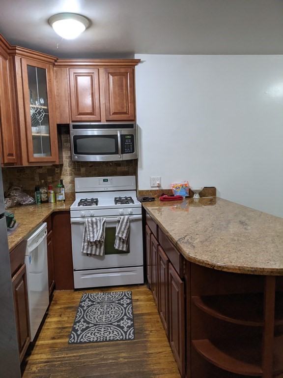 3 bed, 1 bath apartment for rent at 443 Shawmut Ave Unit 1, South End — photo 7 of 13