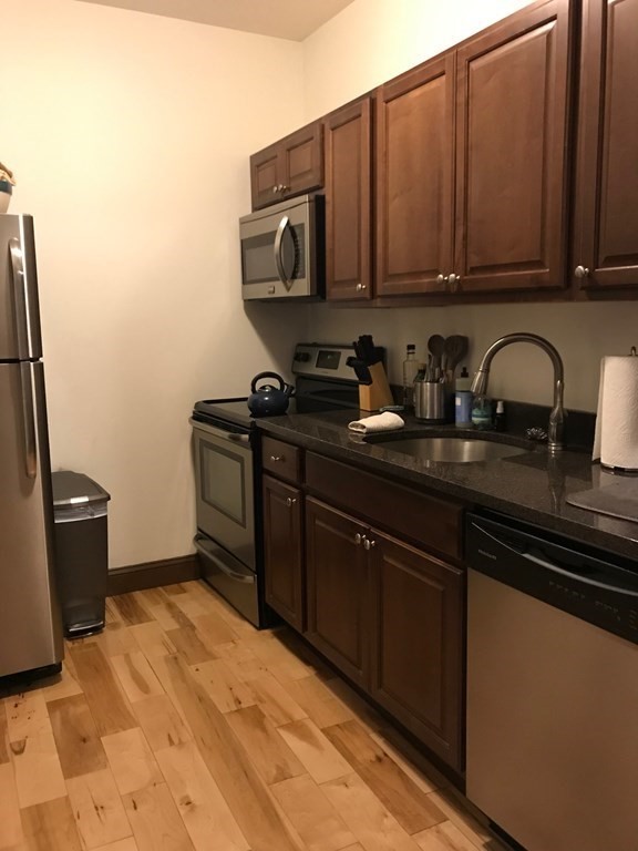 1 bed, 1 bath apartment for rent at 478 East 7th St Unit 1, South Boston — photo 7 of 9