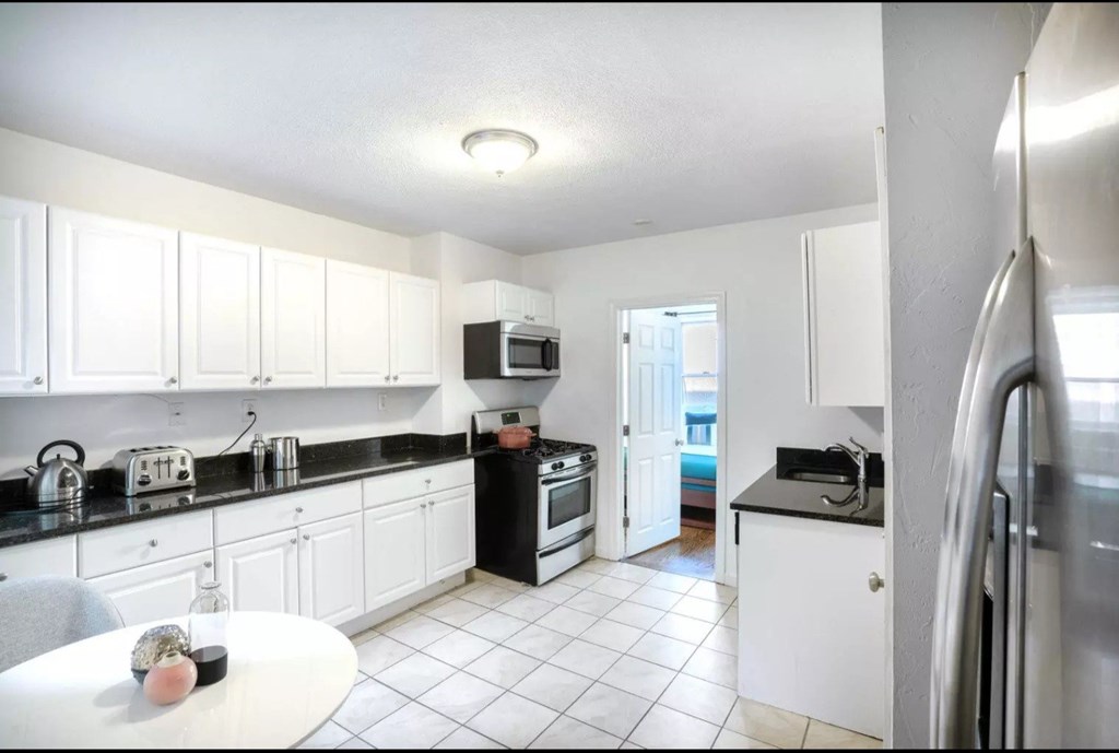 2 bed, 1 bath apartment for rent at 164 Endicott St Unit 2, North End — photo 13 of 13