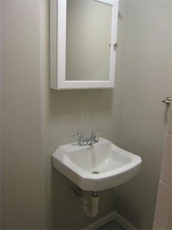 4 bed, 2 bath apartment for rent at 164 Endicott St Unit 1, North End — photo 14 of 14