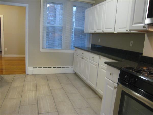 4 bed, 2 bath apartment for rent at 164 Endicott St Unit 1, North End