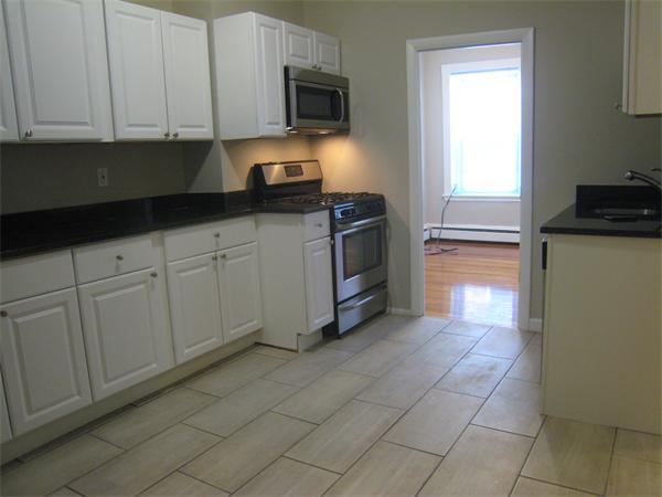 4 bed, 2 bath apartment for rent at 164 Endicott St Unit 1, North End — photo 10 of 14