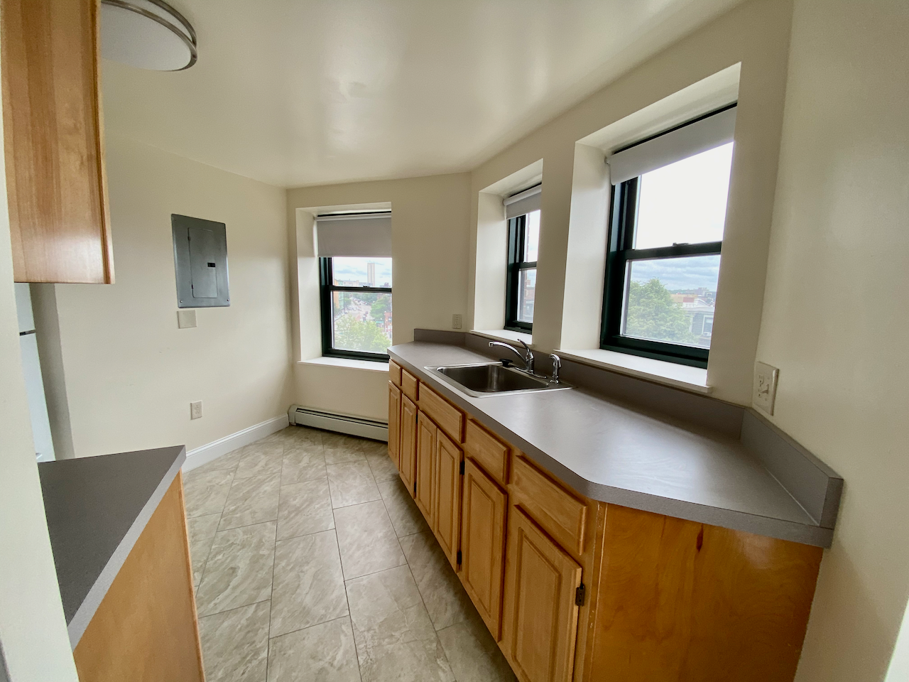 400 Massachusetts Ave, South End