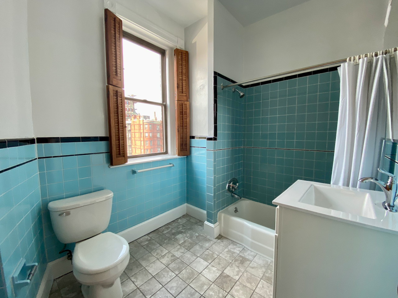 1 bed, 1 bath apartment for rent at 371 Commonwealth Ave Unit 501, Back Bay — photo 4 of 12