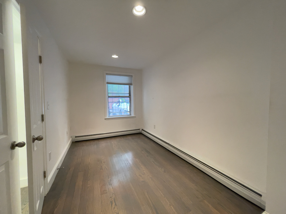 127 Saint Botolph St, South End