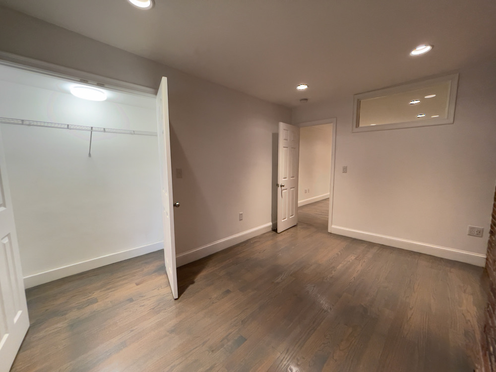 127 Saint Botolph St, South End