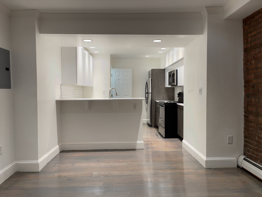 127 Saint Botolph St, South End