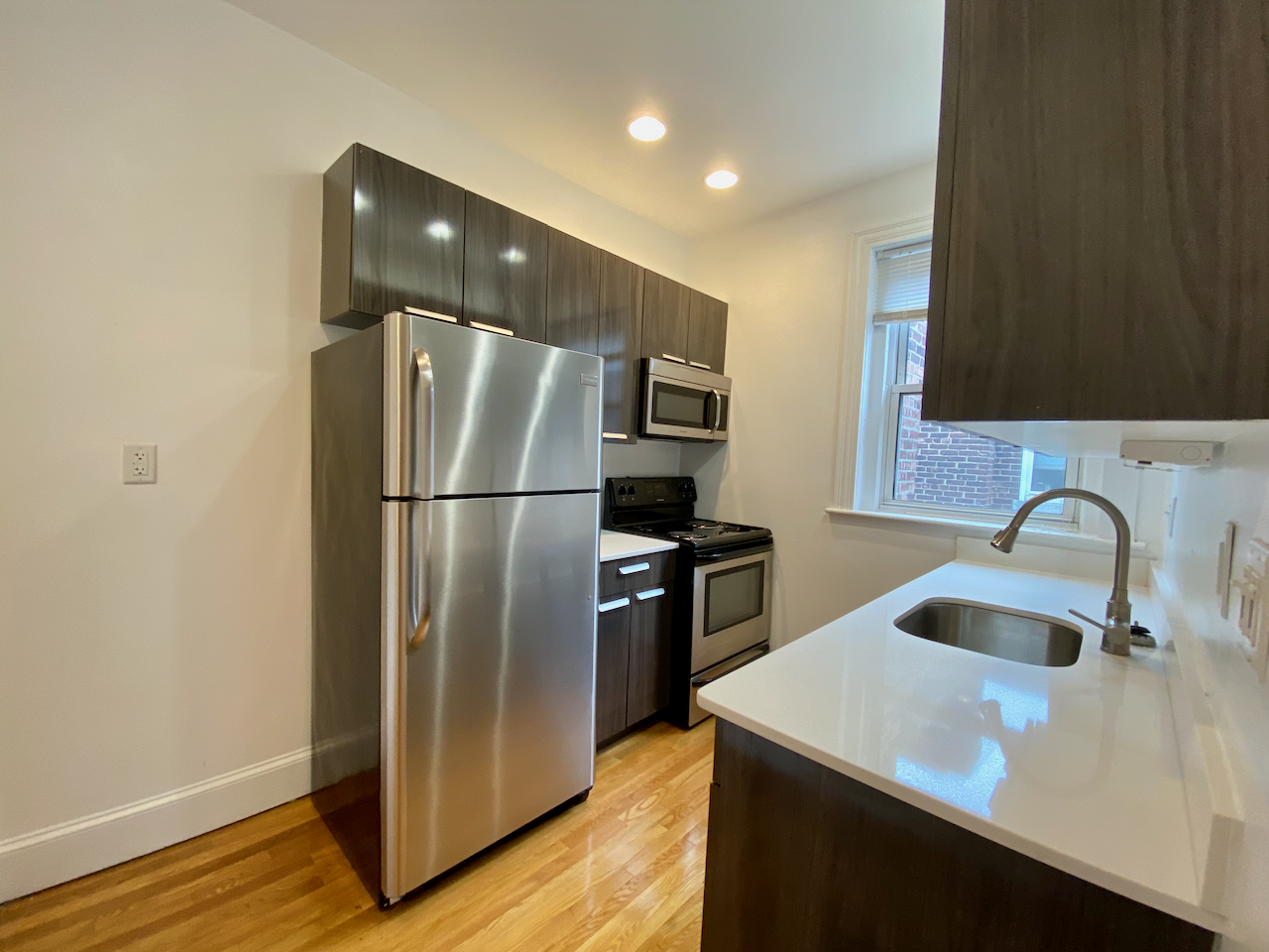 107 Queensberry St, Fenway