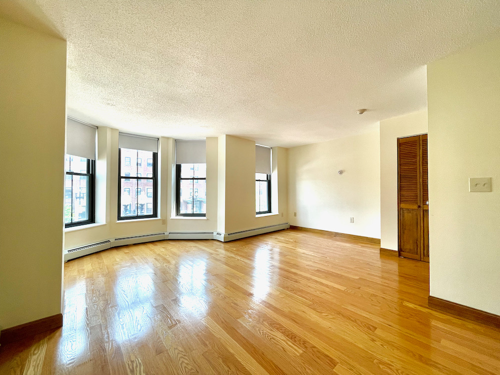 395 Massachusetts Ave, South End