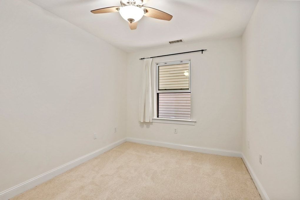 327 Centre St, Jamaica Plain