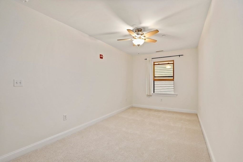 327 Centre St, Jamaica Plain