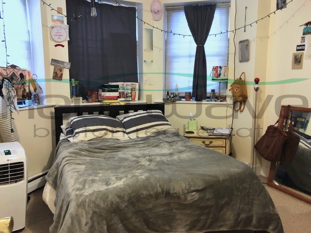 3 bed, 1 bath apartment for rent at 196 Saint Botolph St Unit 1, Back Bay — photo 6 of 9