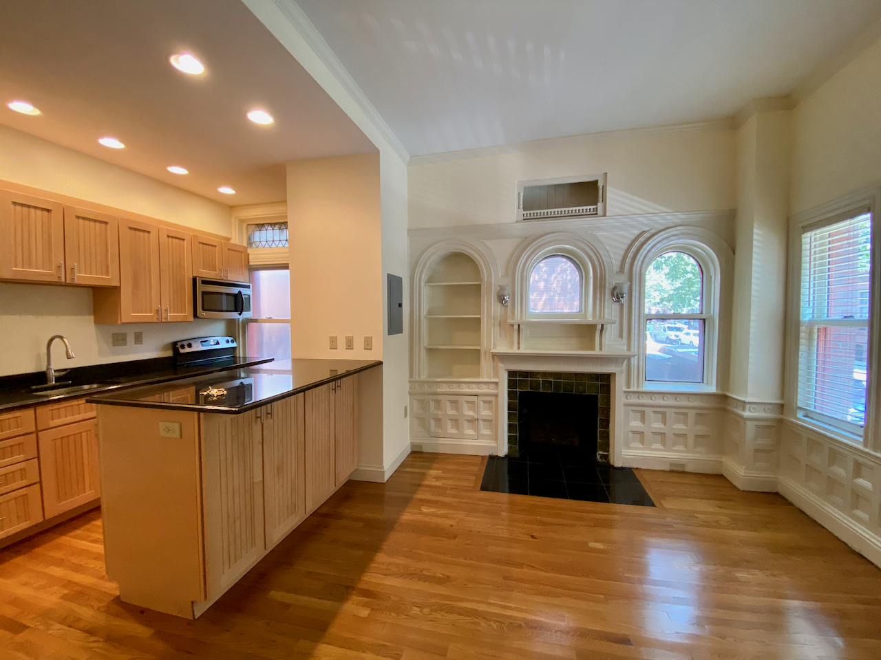 195 Commonwealth Ave, Back Bay