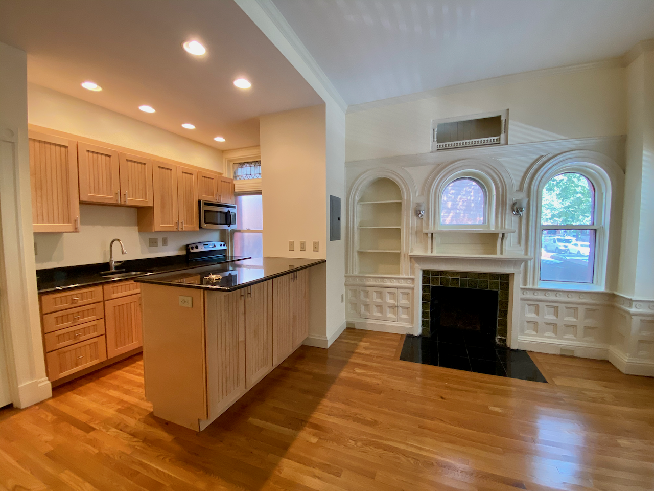 195 Commonwealth Ave, Back Bay