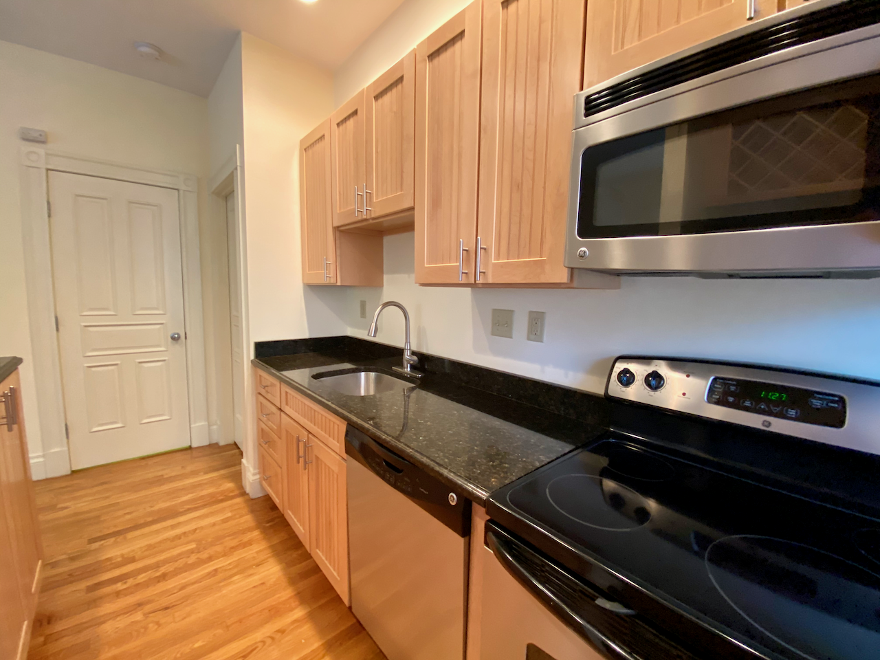 195 Commonwealth Ave, Back Bay