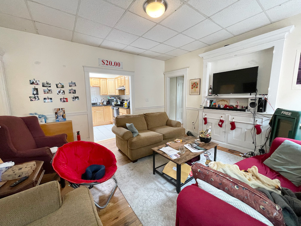 5 bed, 2 bath apartment for rent at 23 Aberdeen St Unit 3, Fenway