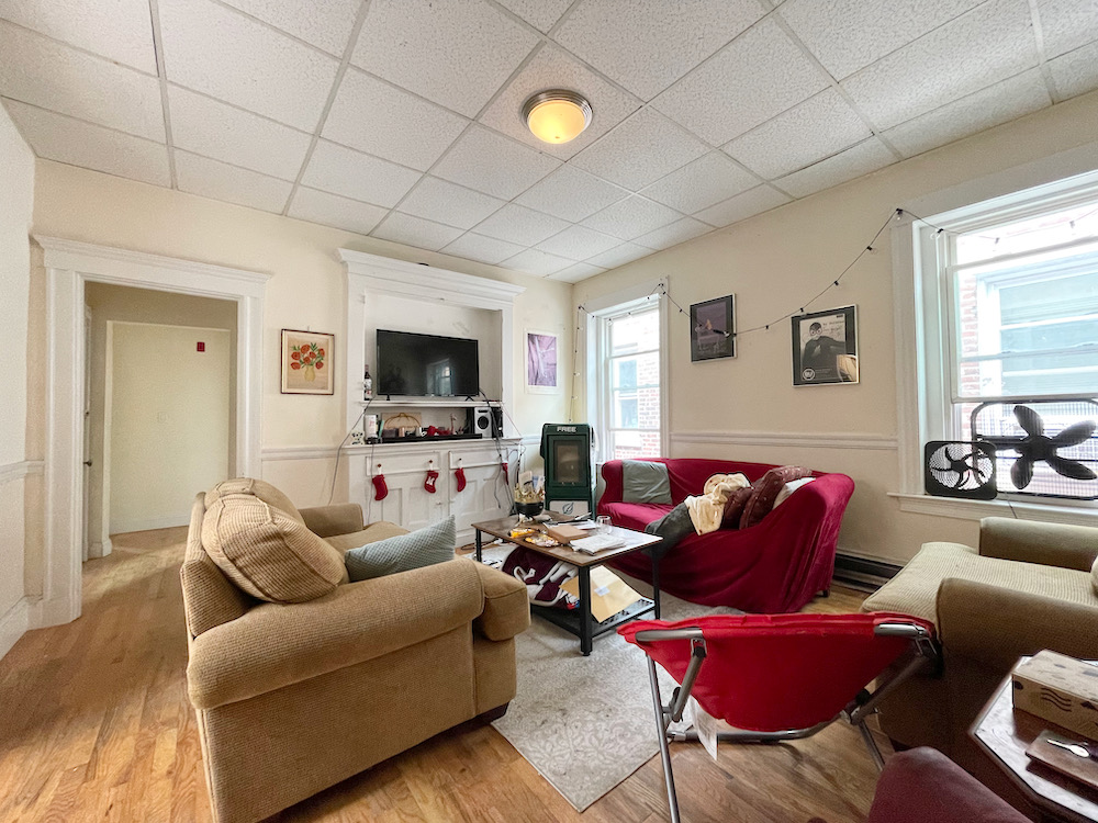 5 bed, 2 bath apartment for rent at 23 Aberdeen St Unit 3, Fenway — photo 14 of 22