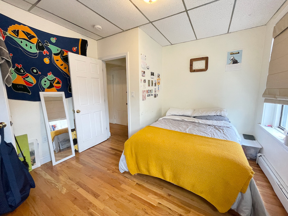 5 bed, 2 bath apartment for rent at 23 Aberdeen St Unit 3, Fenway — photo 20 of 22