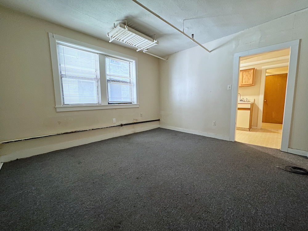 19 Peterborough St, Fenway