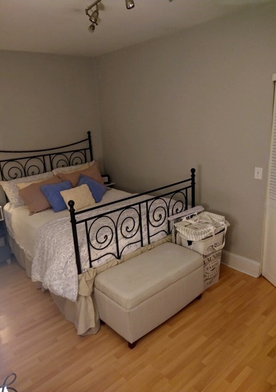 1 bed, 1 bath apartment for rent at 42 Haven St Unit 42, South End — photo 4 of 9