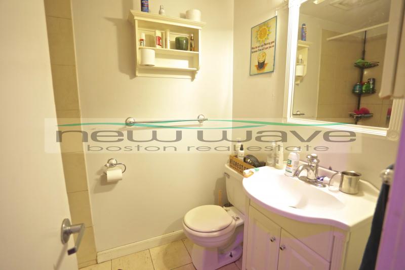 2 bed, 1.5 bath apartment for rent at 11 Revere St Unit 2, Beacon Hill — photo 3 of 35