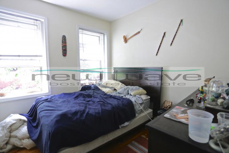 2 bed, 1.5 bath apartment for rent at 11 Revere St Unit 2, Beacon Hill — photo 10 of 35