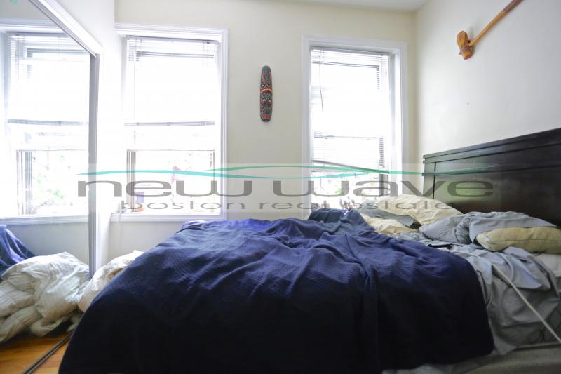 2 bed, 1.5 bath apartment for rent at 11 Revere St Unit 2, Beacon Hill — photo 9 of 35