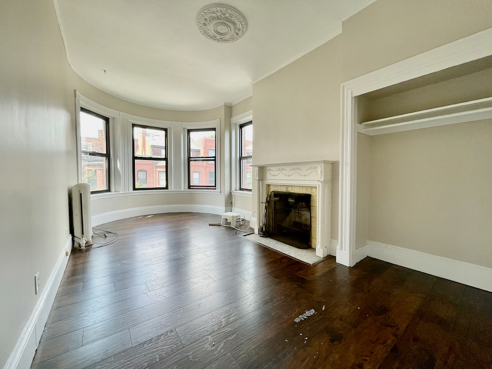 196 Saint Botolph St, Back Bay