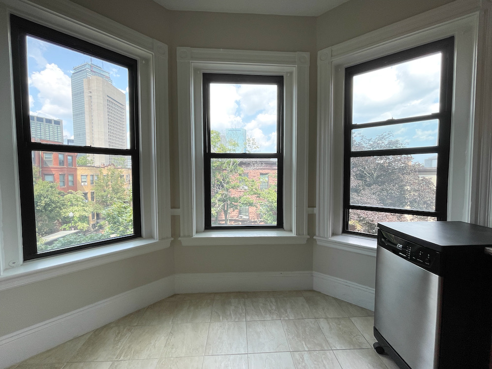 196 Saint Botolph St, Back Bay