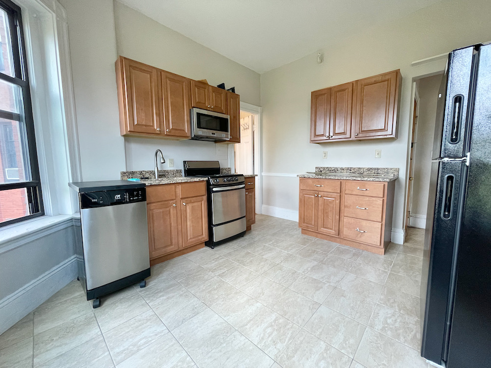 196 Saint Botolph St, Back Bay