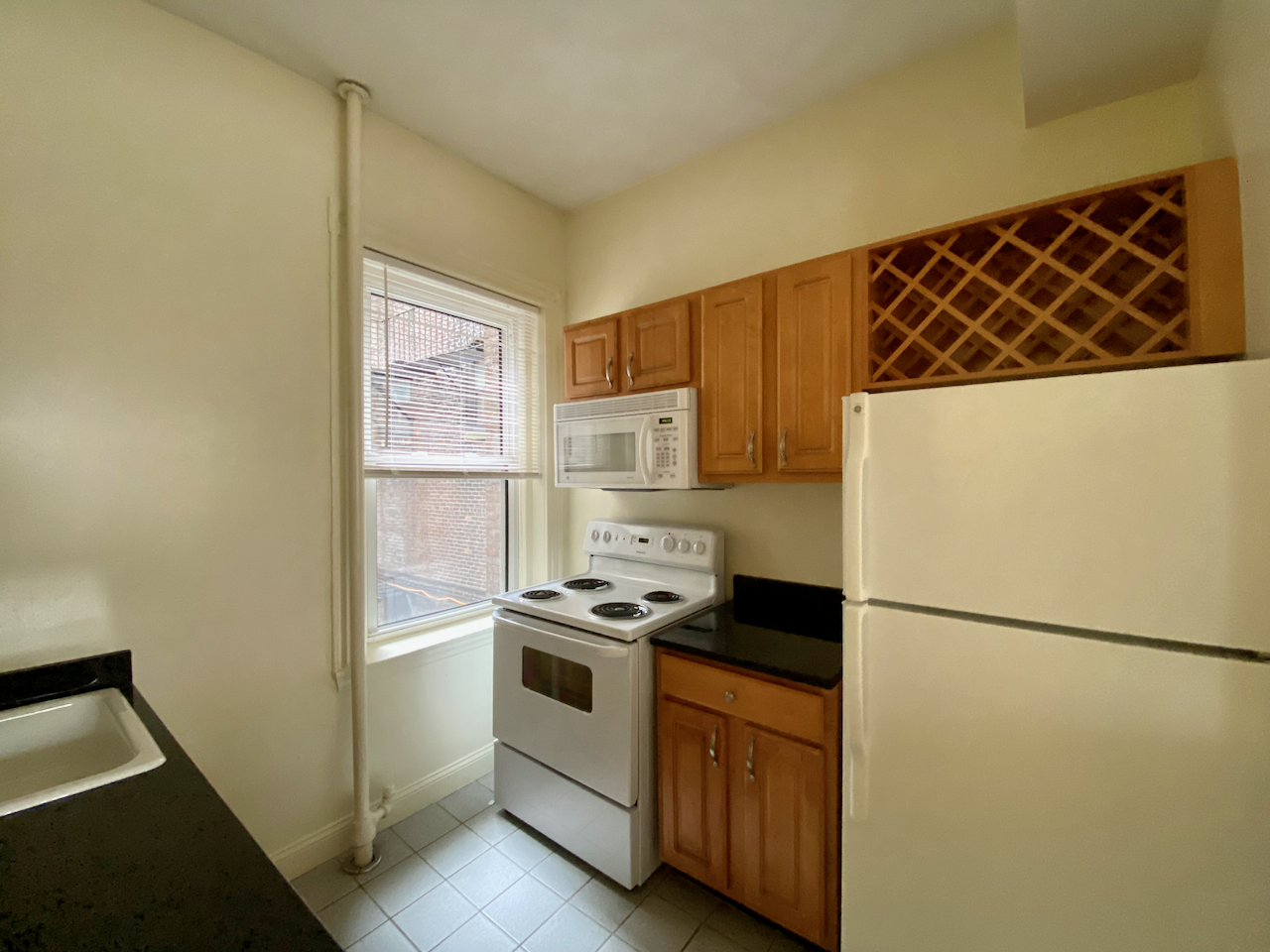 1 bed, 1 bath apartment for rent at 15 Queensberry St Unit 5, Fenway — photo 5 of 16