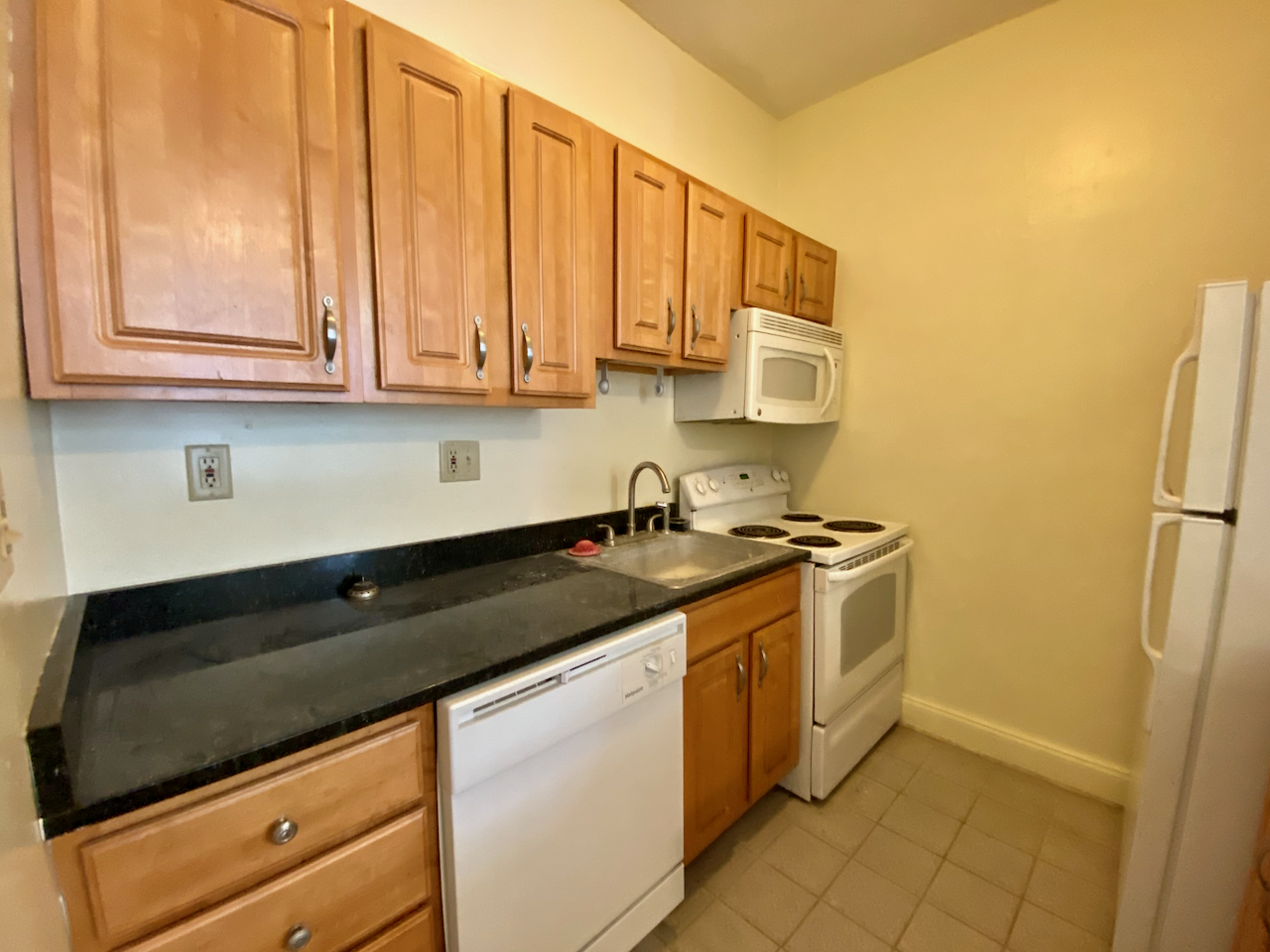 55 Queensberry St, Fenway