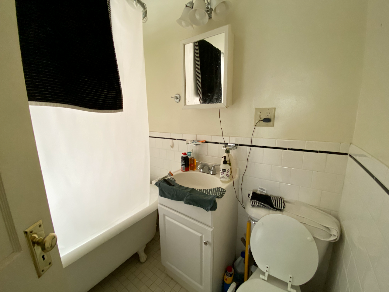 100 Queensberry St, Fenway