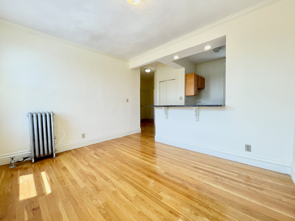 32 Queensberry St, Fenway