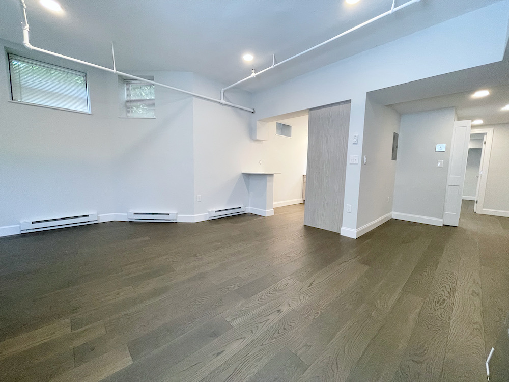 105 Queensberry St, Fenway