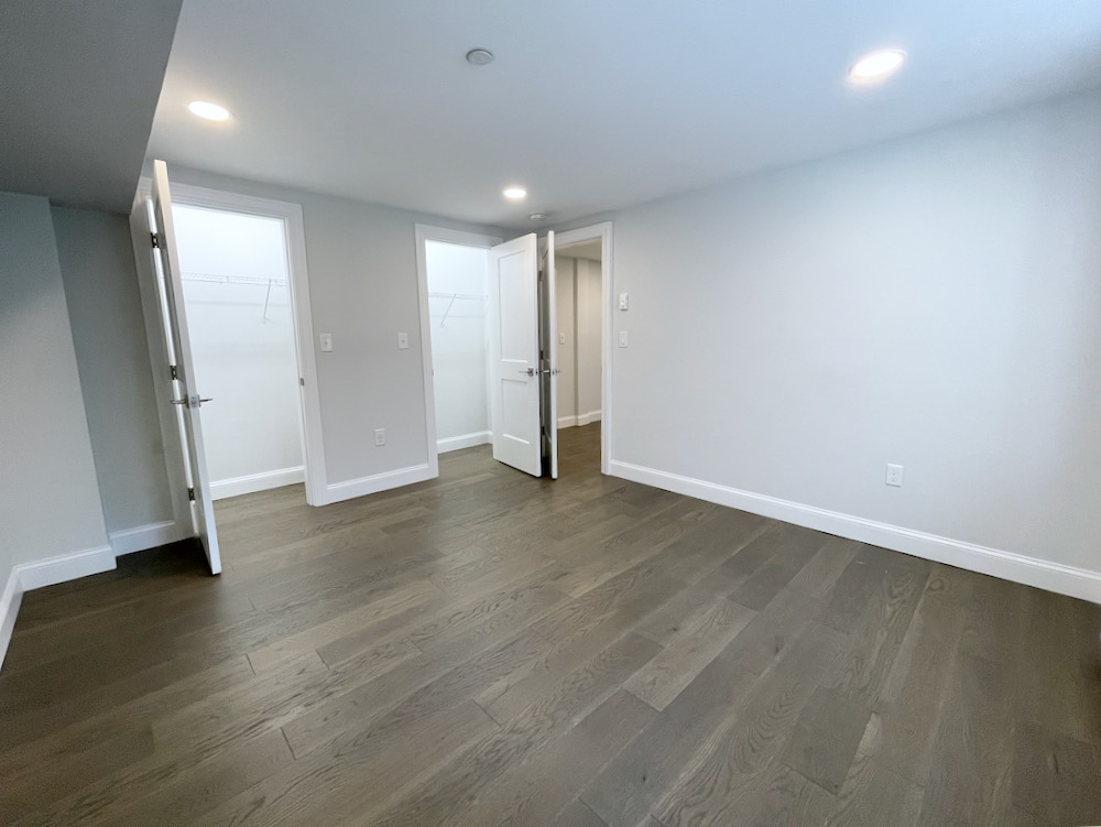 105 Queensberry St, Fenway