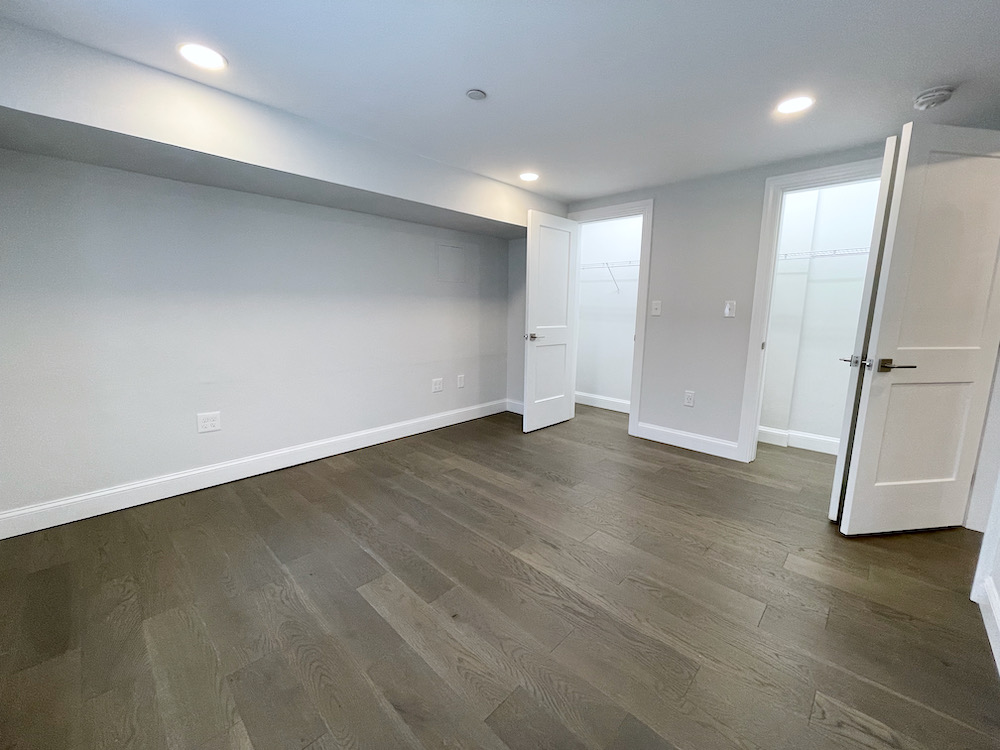 105 Queensberry St, Fenway