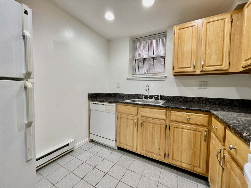 19 Queensberry St, Fenway