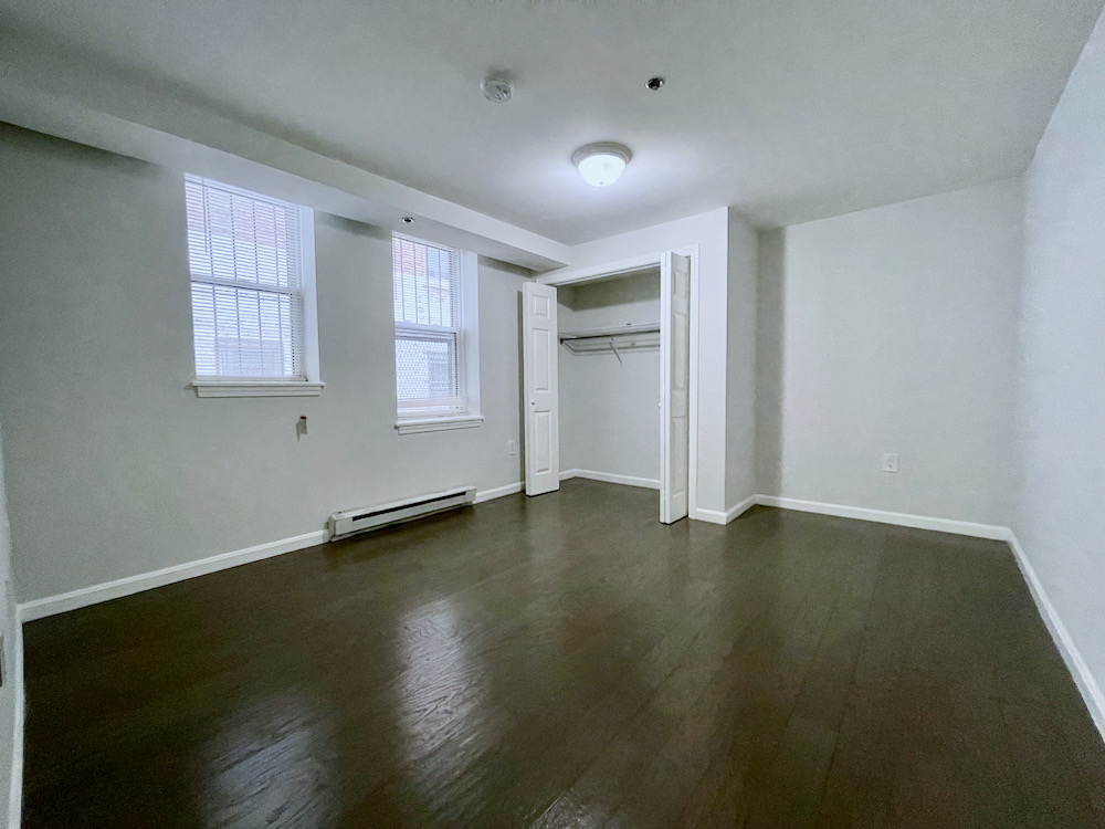 19 Queensberry St, Fenway