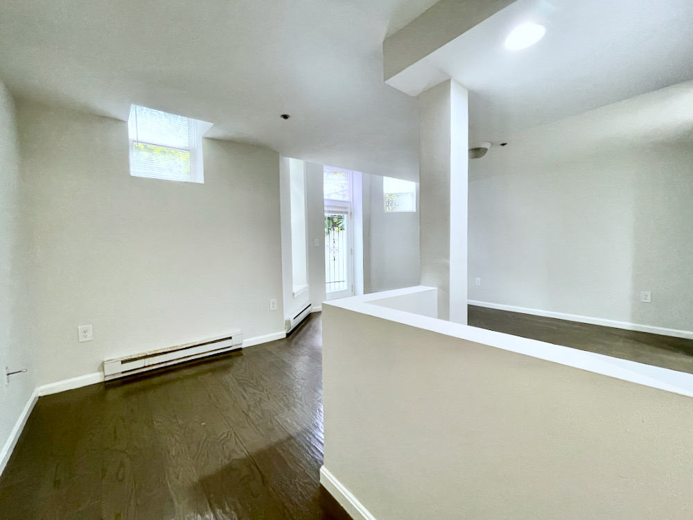 19 Queensberry St, Fenway