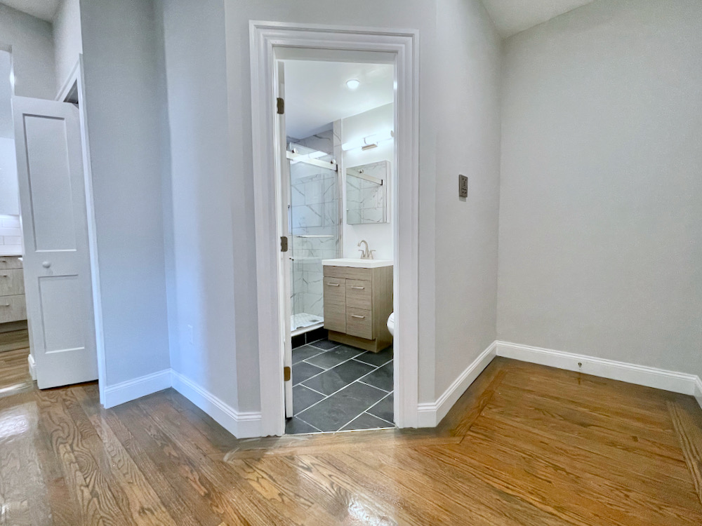 36 Queensberry St, Fenway