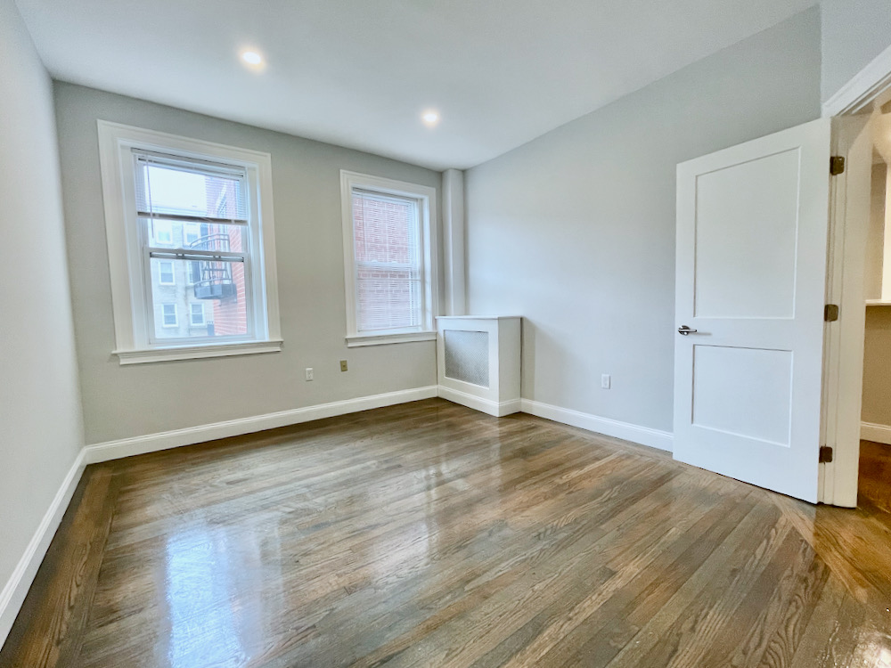 36 Queensberry St, Fenway