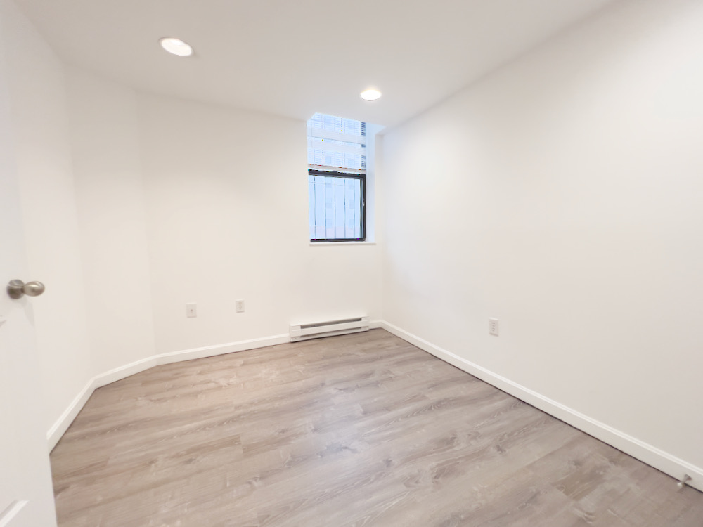 105 Queensberry St, Fenway